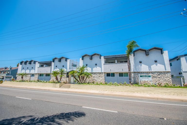 Newport Terrace Apartments Photo 76 Triqor