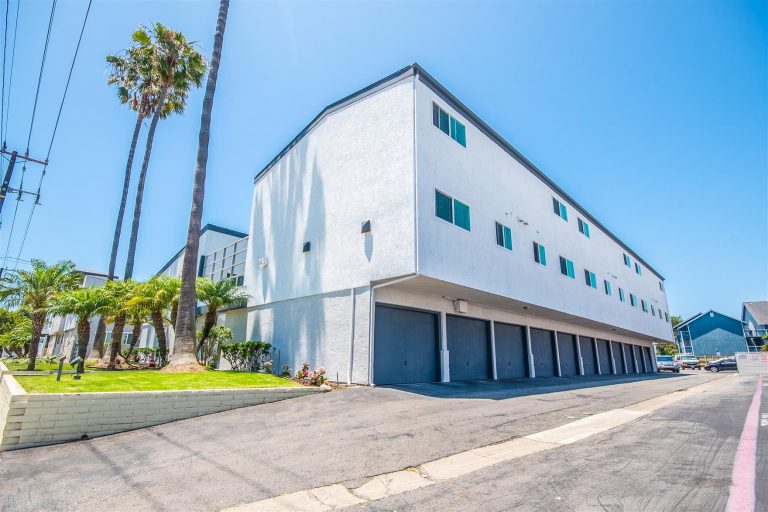 Newport Terrace Apartments Photo 79 Triqor