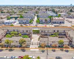 Chris Walker Closes 50 Units in Long Beach
