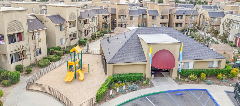 Bentley Parke Apartments Sells for $65.2 Million in Santa Ana